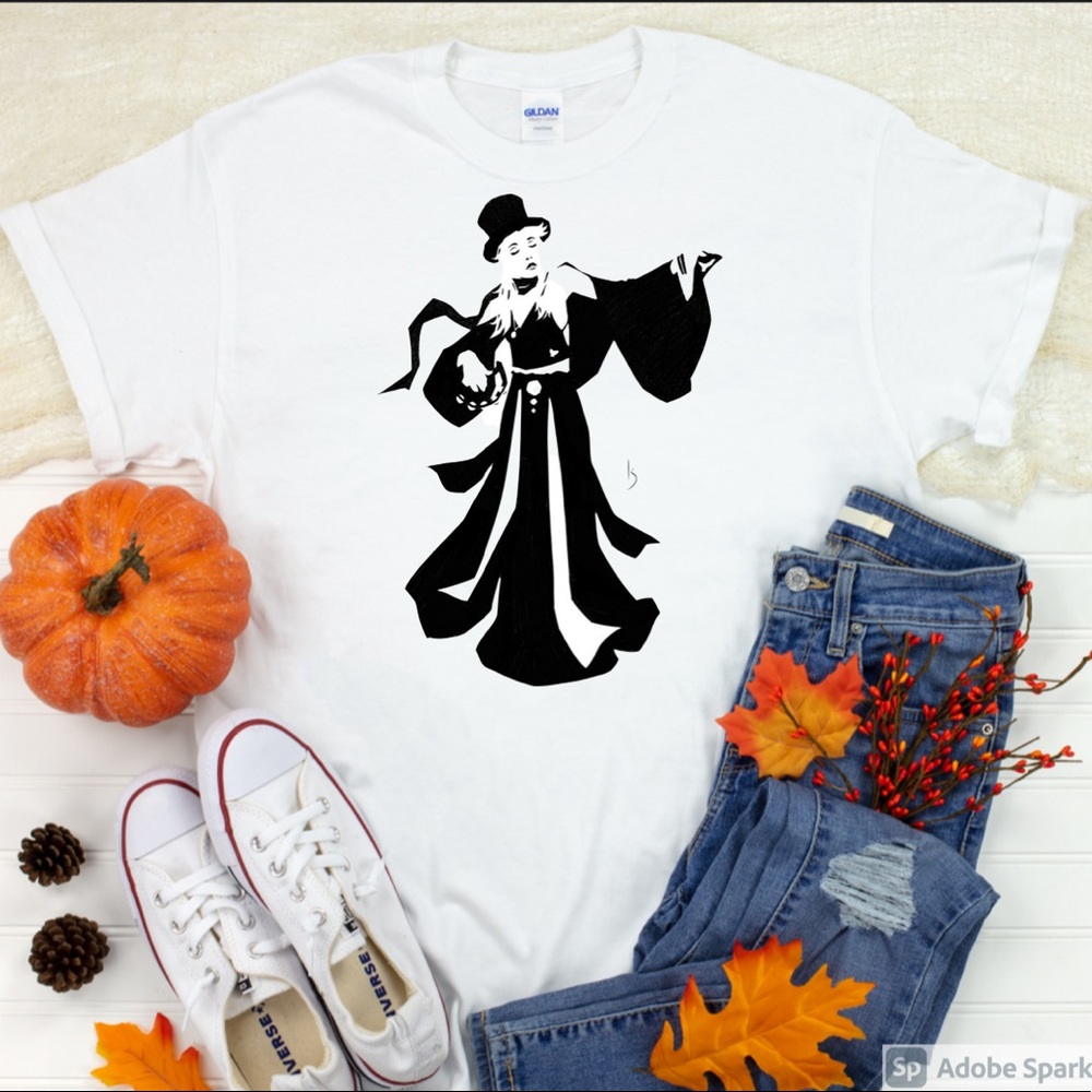 Stevie Halloween shirt 🌙